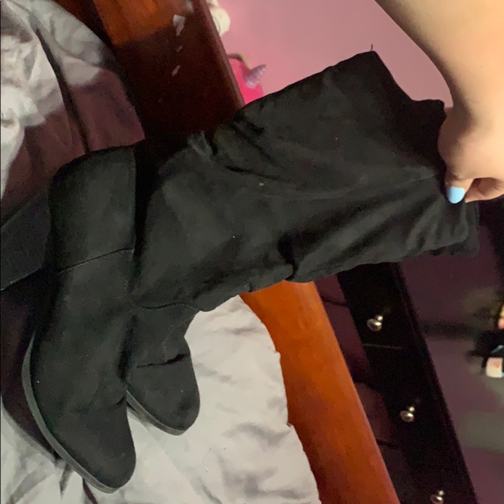 Black boots